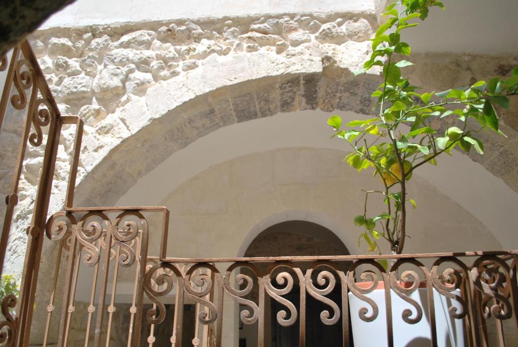 Palazzo Beau Bed & Breakfast Modica Exterior photo